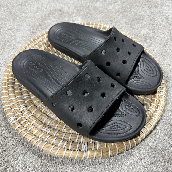 Crocs Men’s Classic Slide Sandals Slip On Rubber Comfort Lightweight in Black 10 - Picture 1 of 12